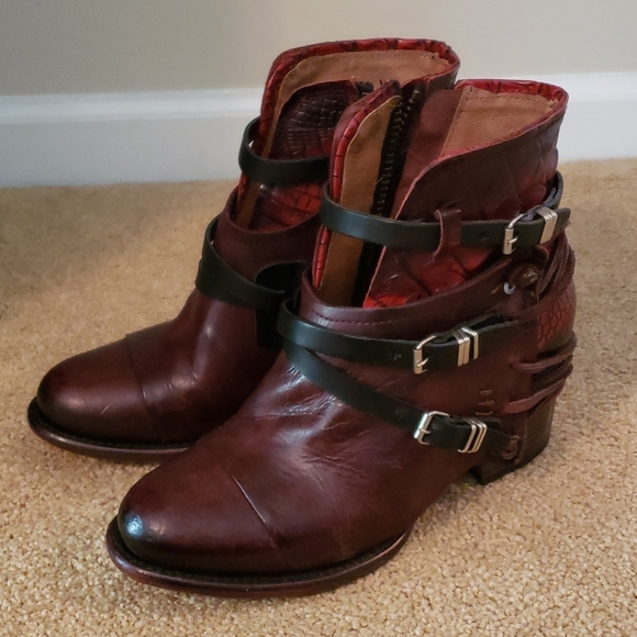 Freebird by Steven Shoes - Freebird Crue boots/booties - Wine color